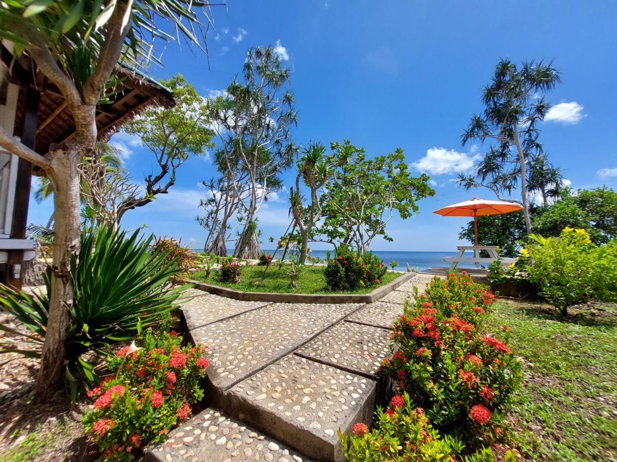 Sunari Beach Resort Selayar Matalalang エクステリア 写真