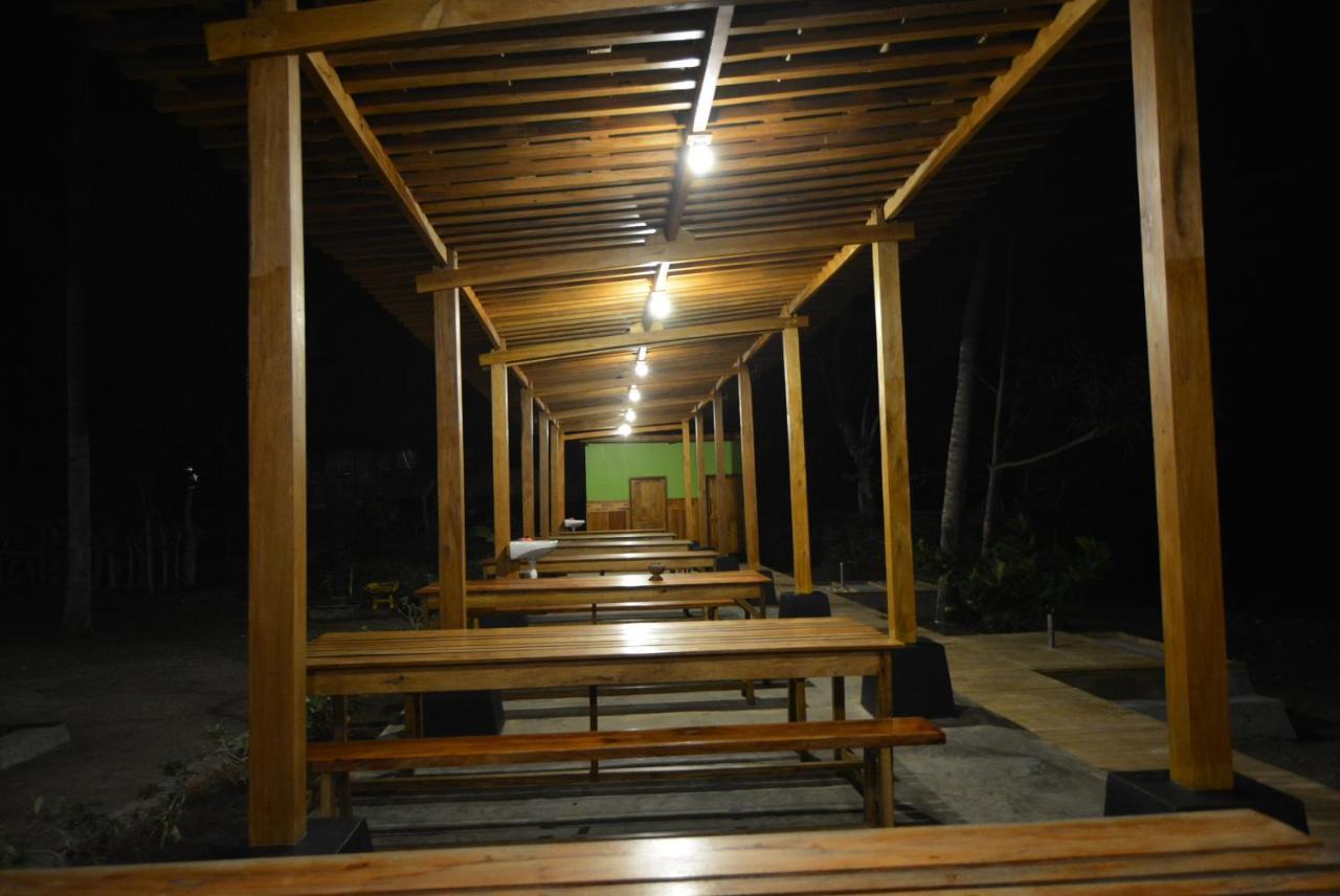 Sunari Beach Resort Selayar Matalalang エクステリア 写真
