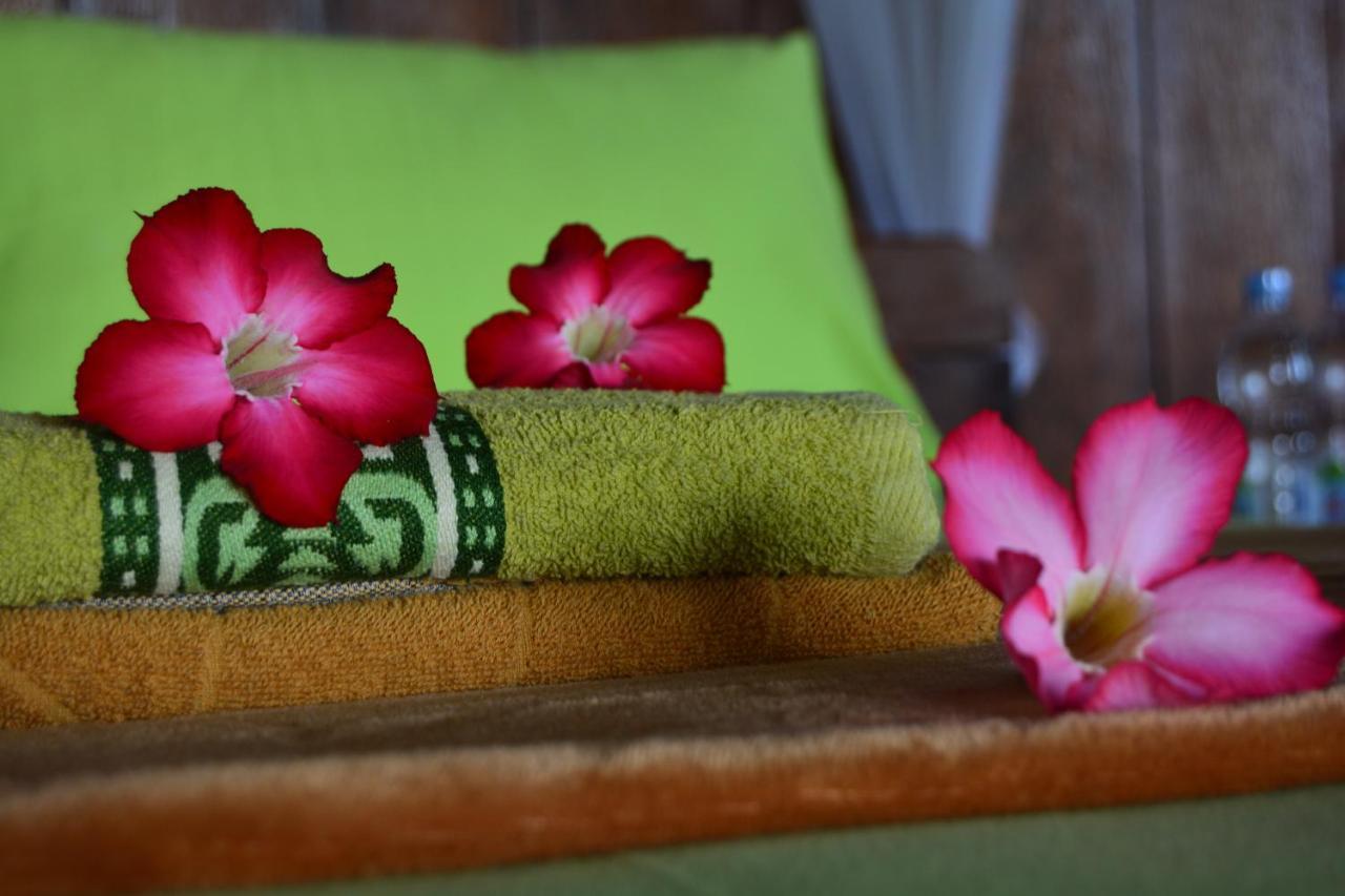 Sunari Beach Resort Selayar Matalalang エクステリア 写真